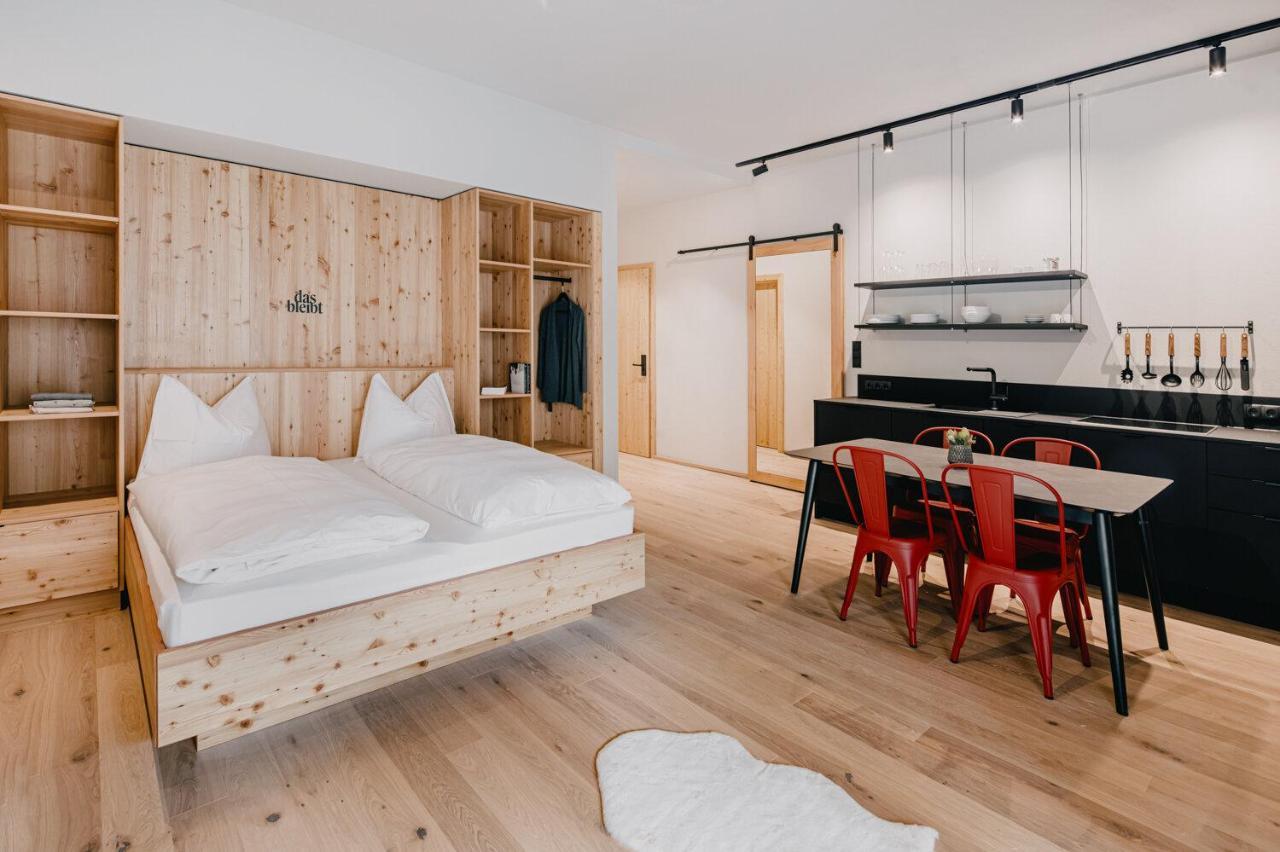 שלאדמינג Das Bleibt Alpine Suites מראה חיצוני תמונה