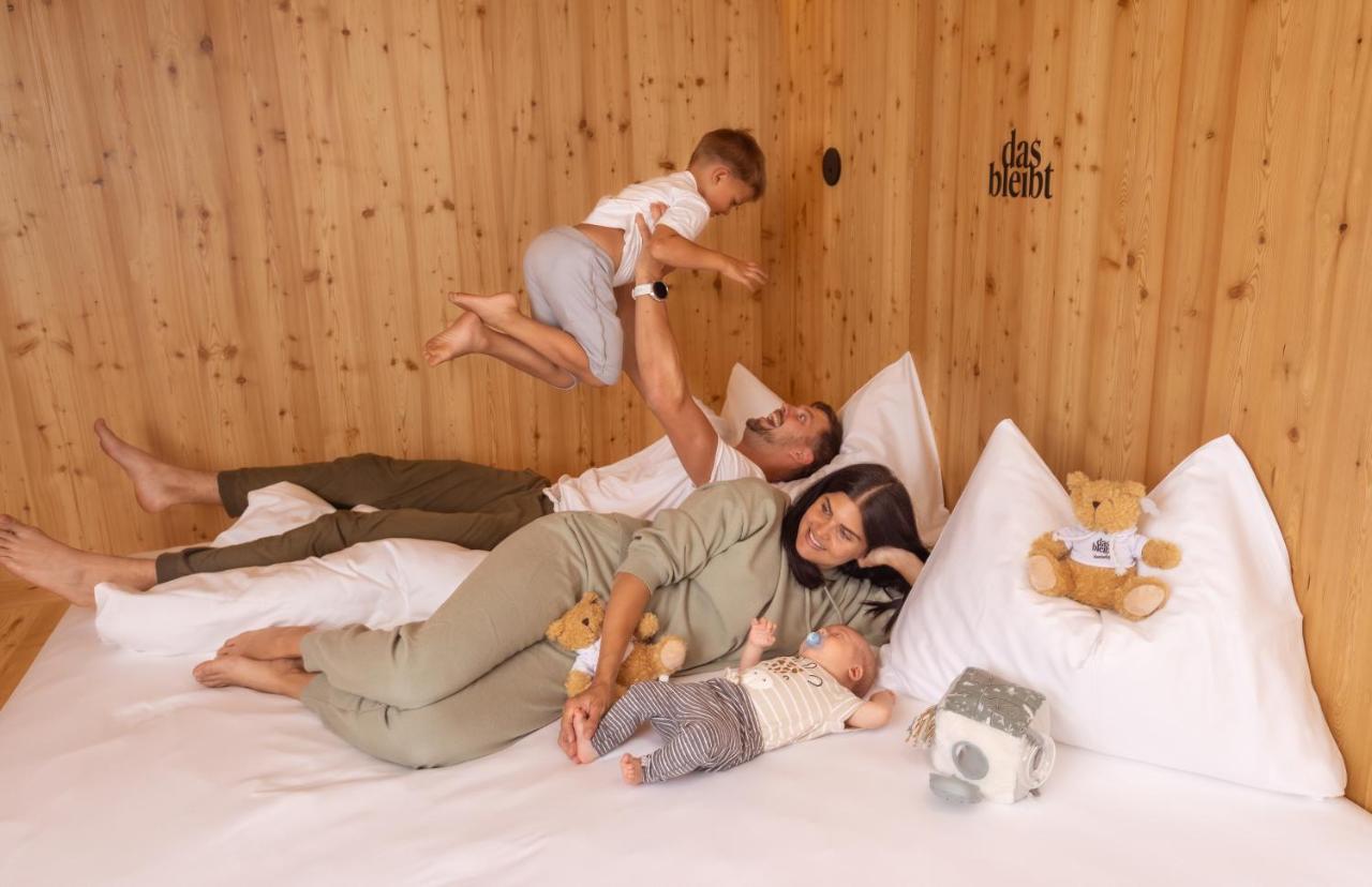 שלאדמינג Das Bleibt Alpine Suites מראה חיצוני תמונה