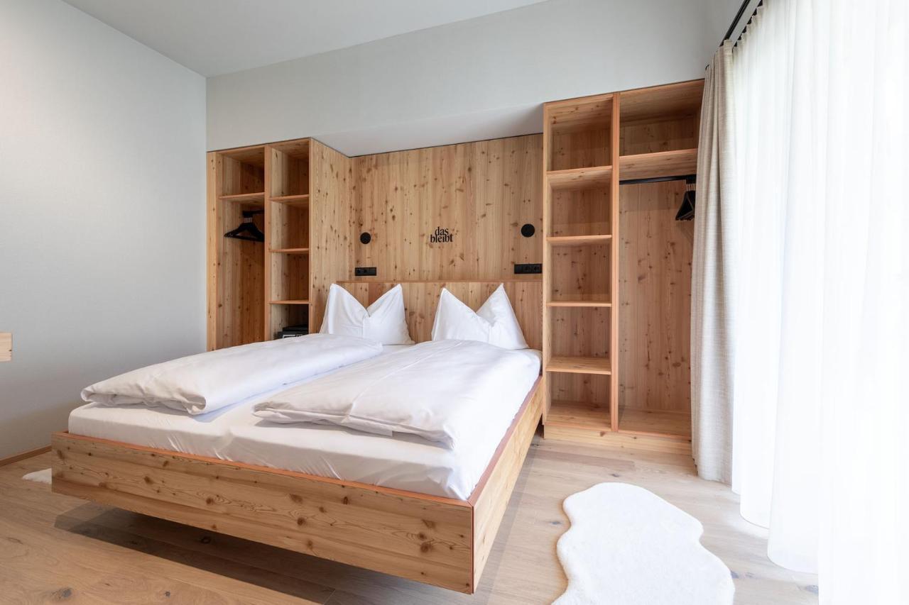 שלאדמינג Das Bleibt Alpine Suites מראה חיצוני תמונה